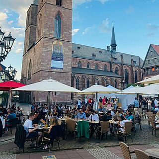 Weinfest für die Teilnehmer der IVAS 2022, Marktplatz Neustadt