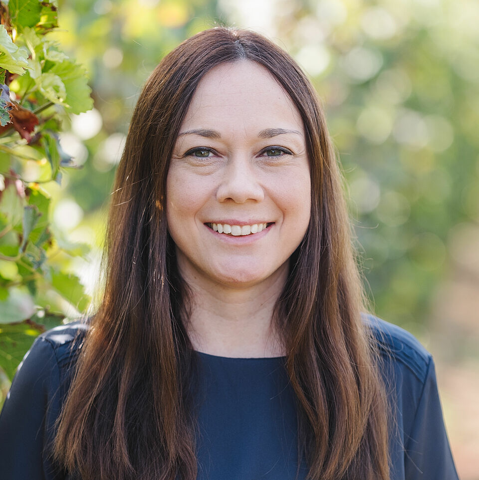 Portrait Photo von Prof. Dr. Laura Ehm